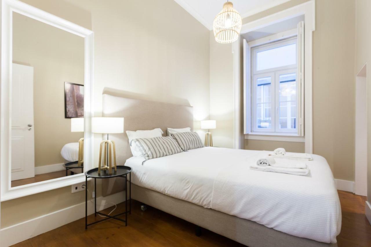 Baixa Vintage Three-Bedroom Apartment - By Lu Holidays Lisboa 外观 照片