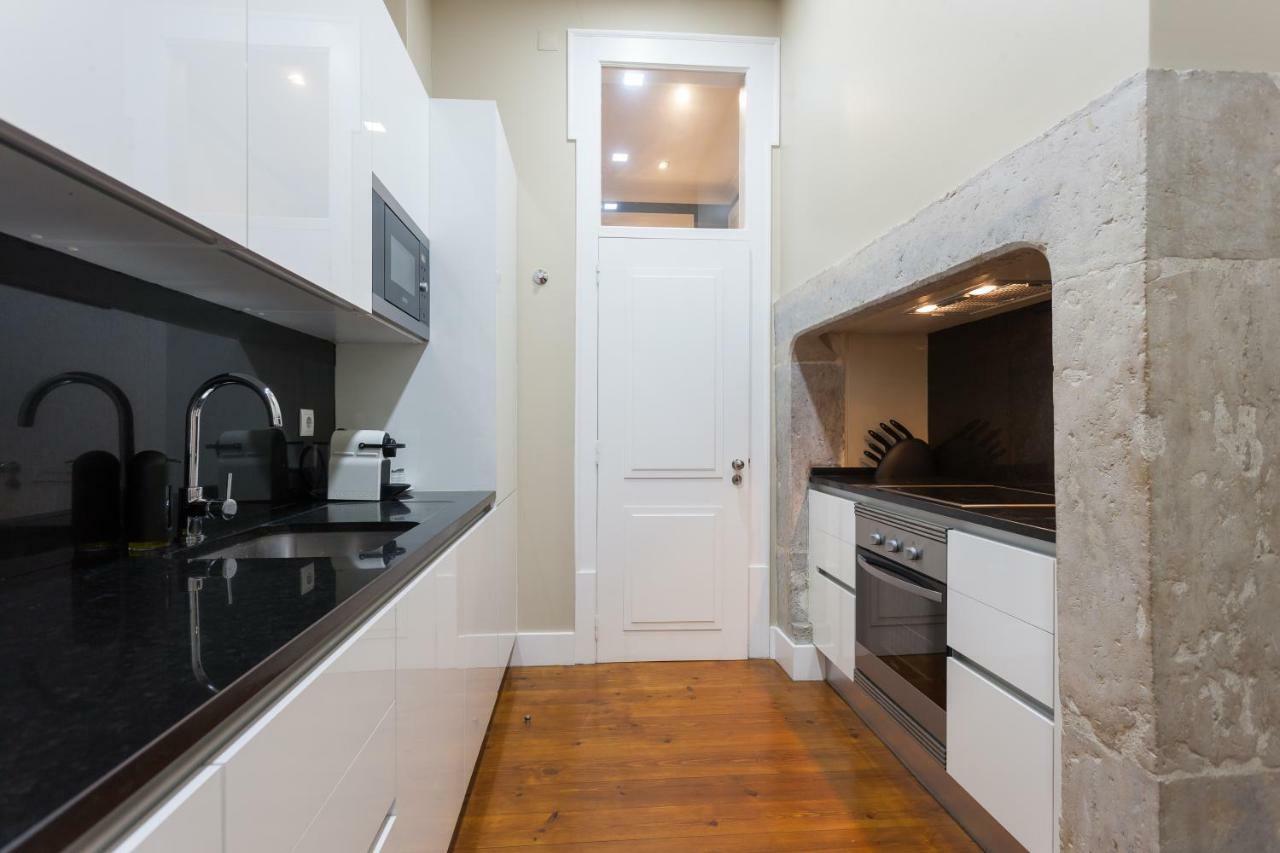 Baixa Vintage Three-Bedroom Apartment - By Lu Holidays Lisboa 外观 照片