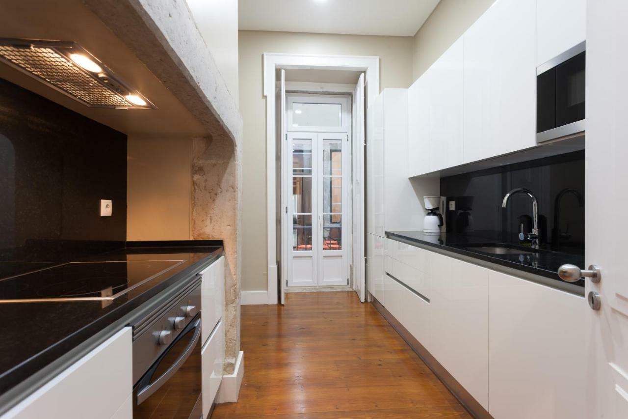 Baixa Vintage Three-Bedroom Apartment - By Lu Holidays Lisboa 外观 照片